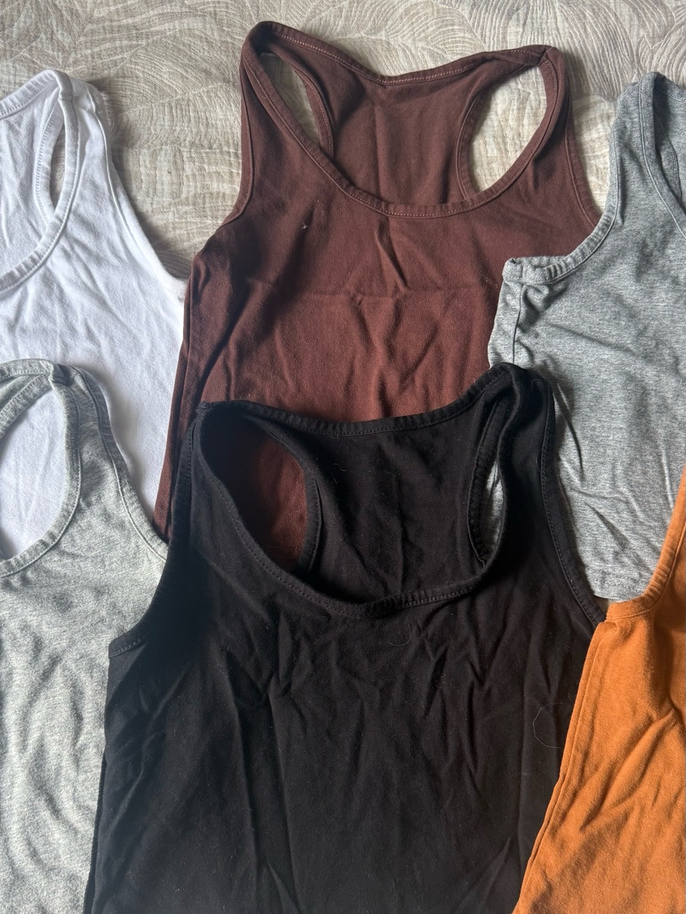 Racer back crop tank bundle - Picture 3 of 5